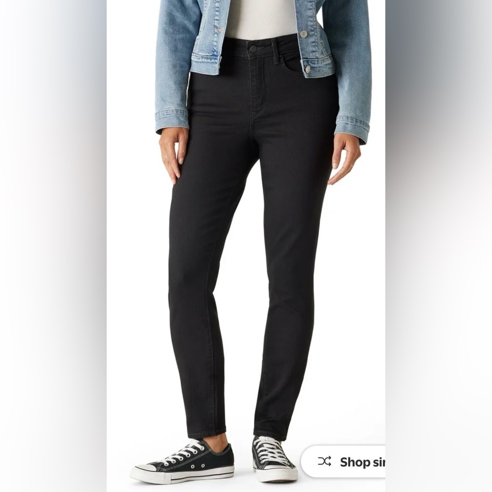 Levi Strauss Women's Dark Black Skinny Jeans